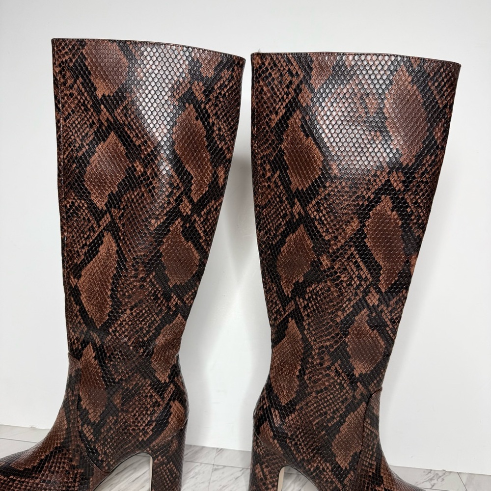 Steve Madden Evey Brown Snakeskin Pointy Toe Heeled Tall Boot 5 1/2 M - Picture 8 of 15